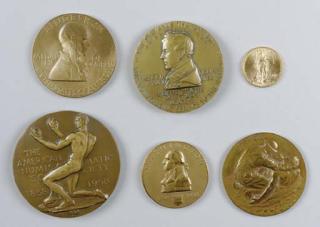 Laura Gardin Fraser - A group of six medals including the Centennial Medal of the American Numismatic Society