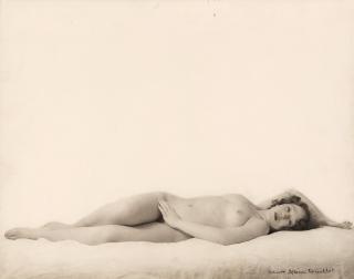 Laure Albin-Guillot - Nu Reposé