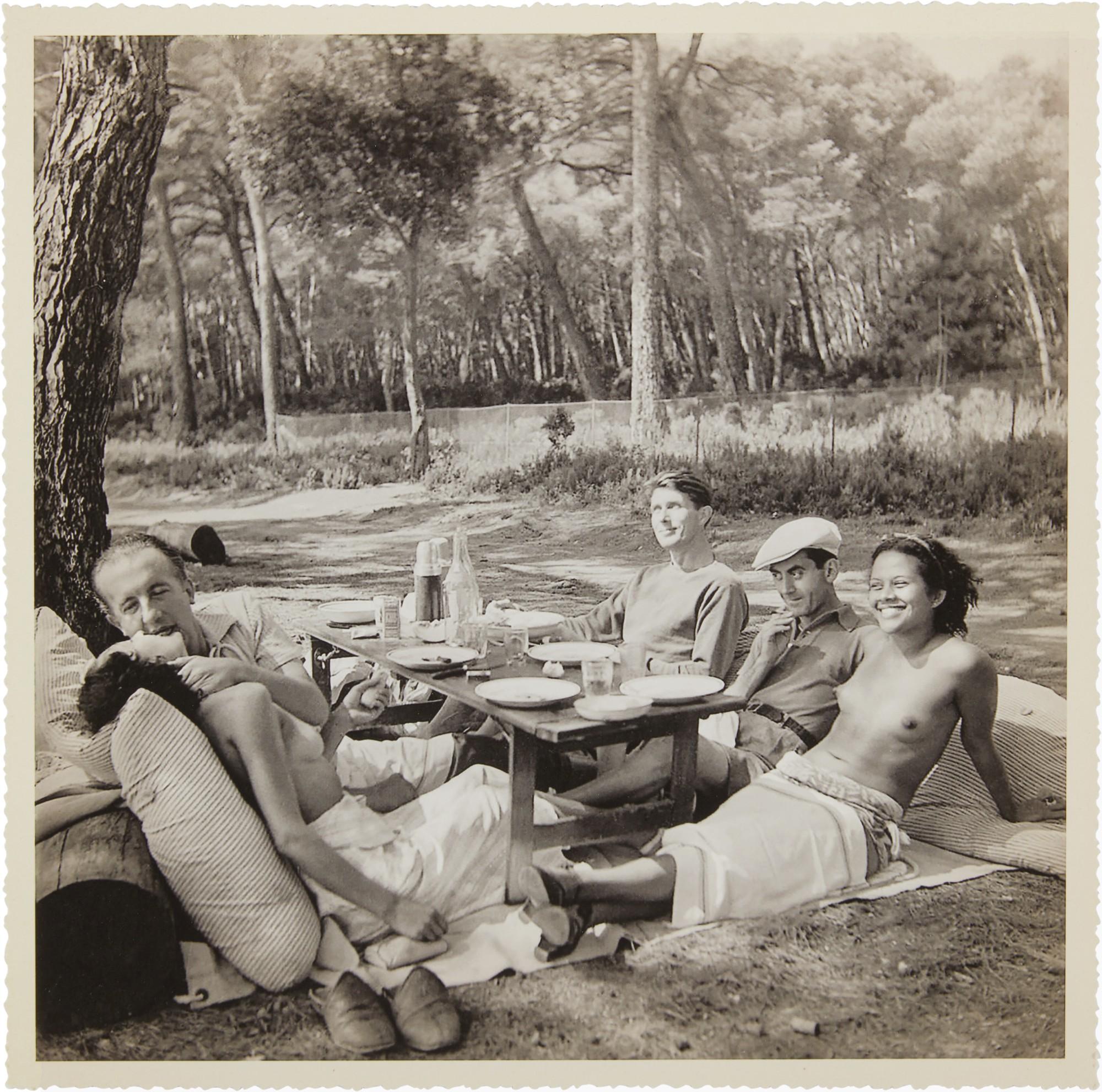 Lee Miller - Picnic, Mougins (Nusch and Paul Eluard, Roland Penrose, Man Ray and Ady Fidelin)