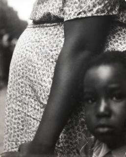 Leon Levinstein - Black Women and Child, N.Y.
