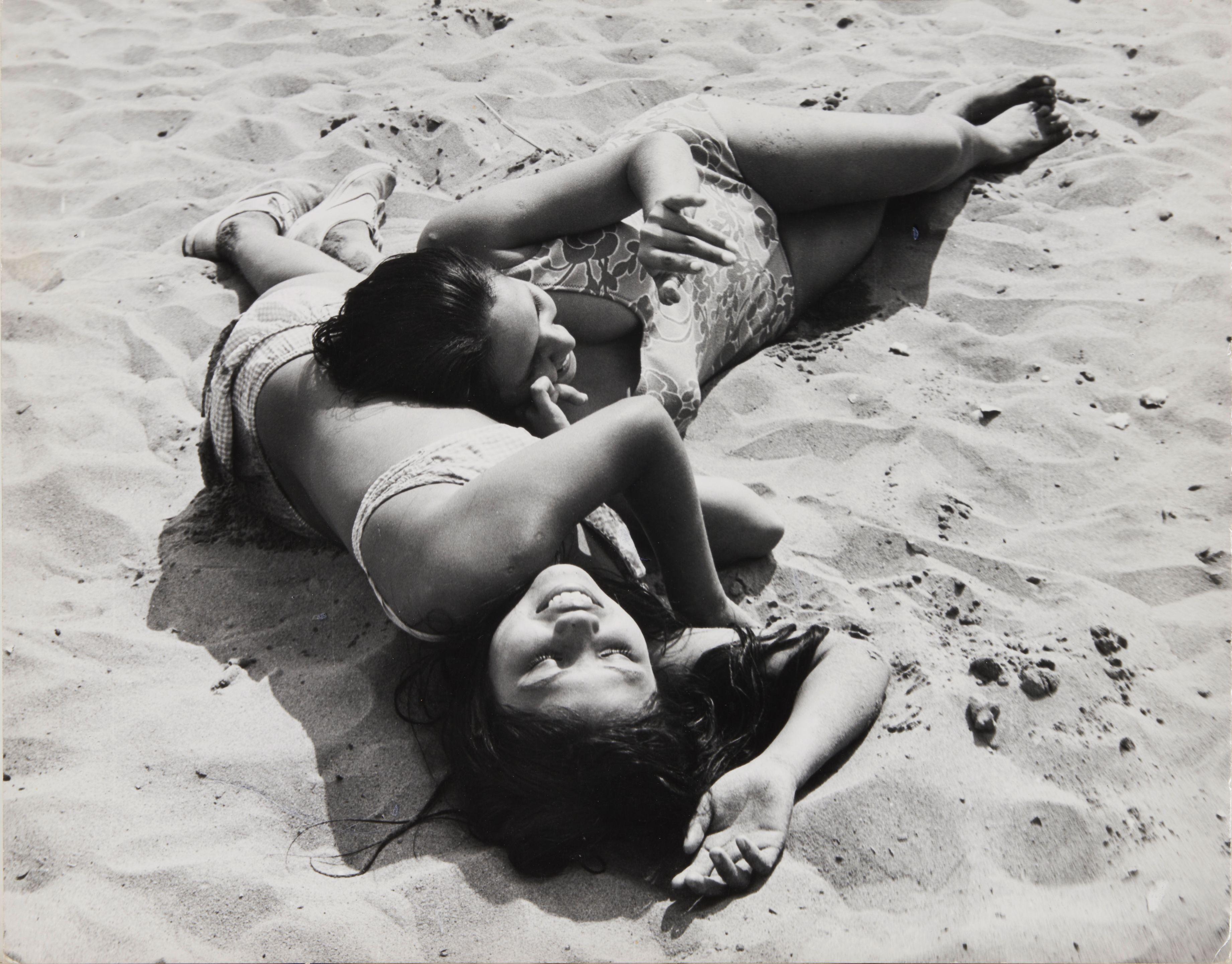 Leon Levinstein - Untitled [two girls lying on the beach, Coney Island, Brooklyn]
