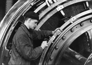 Lewis Hine - Untitled (Man working on turbine)