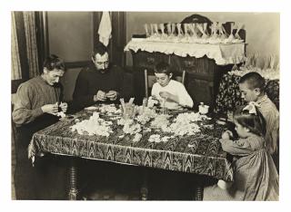Lewis W. Hine - Family Making Paper Flowers