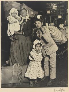 Lewis W. Hine - \'Immigrants, Ellis Island\' (Italians Looking For Lost Luggage)