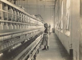Lewis Wickes Hine - Sadie Pfeifer, A Cotton Mill Spinner, Lancaster, South Carolina, 1908