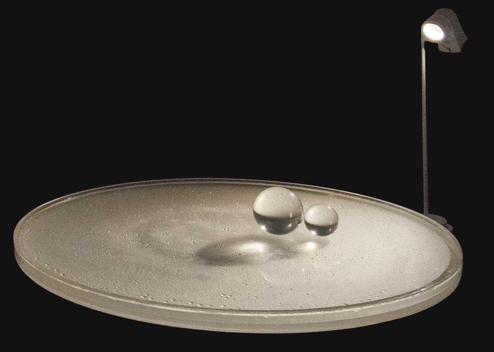 Liliane Lijn - Liquid Reflections, Series 1