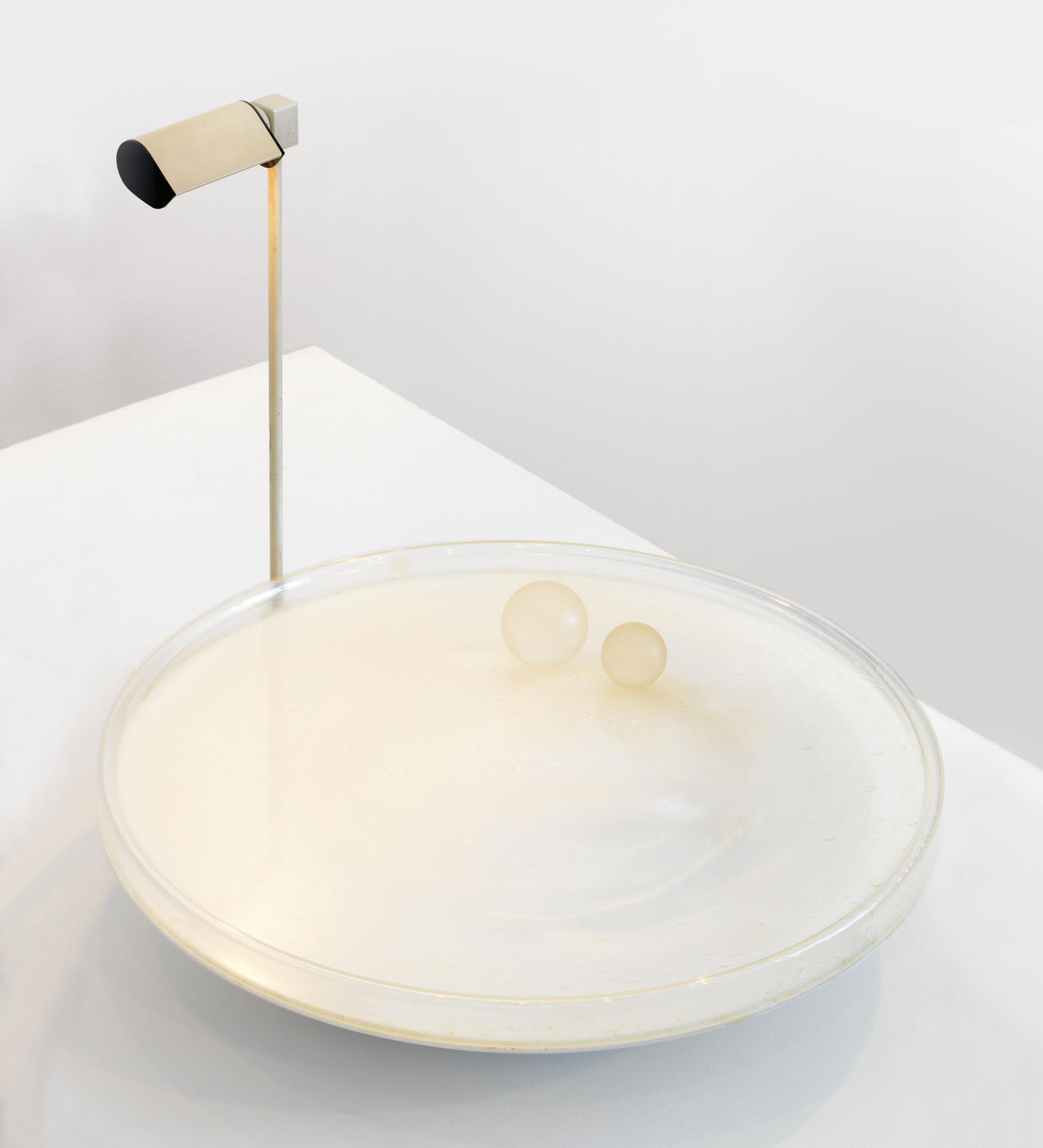 Liliane Lijn - Liquid Reflections Unlimited