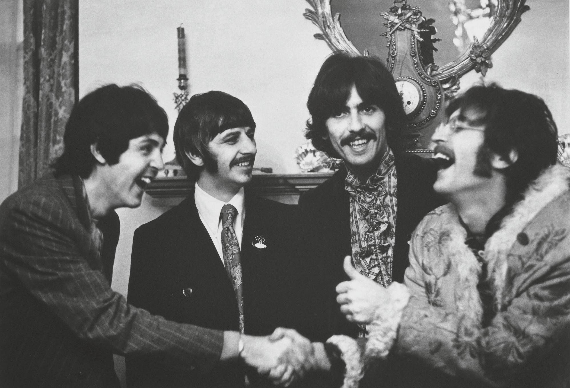 Linda Mccartney - The Beatles at the launch of Sgt Pepper, London, 1967