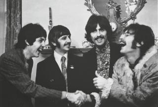 Linda Mccartney - The Beatles at the launch of Sgt Pepper, London, 1967
