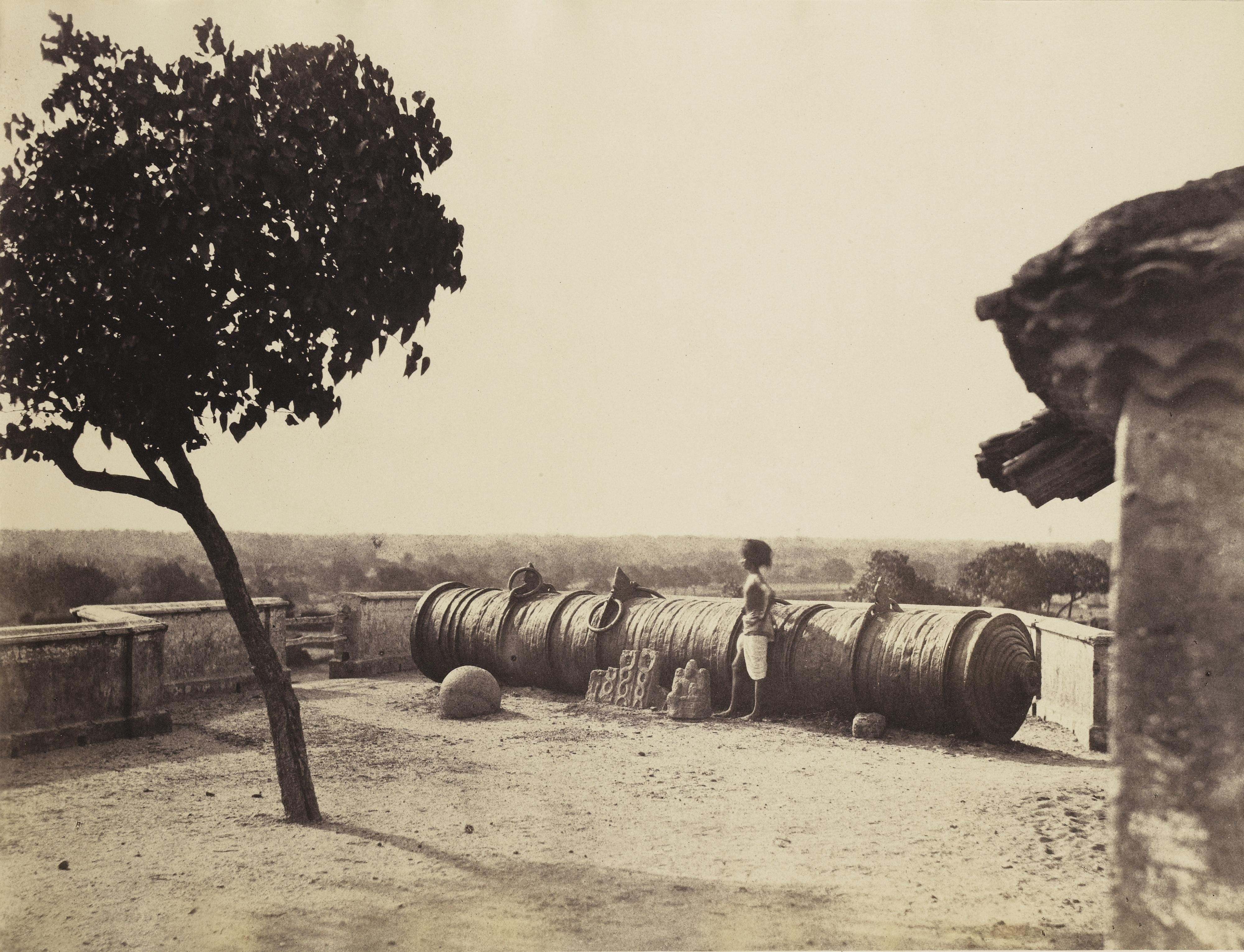 Linnaeus Tripe - Tanjore, 1858Albumen Print On Original Card. With The Photographer\'S  \'L T Photographer To Government\' Blindstamp In The Lower Part Of The Card.