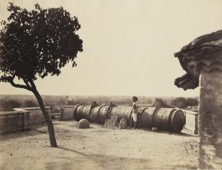 Linnaeus Tripe - Tanjore, 1858Albumen Print On Original Card. With The Photographer\'S  \'L T Photographer To Government\' Blindstamp In The Lower Part Of The Card.