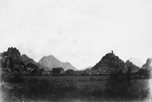 Linnaeus Tripe - The Echo Rocks near Cotamputty, Burma, 1855