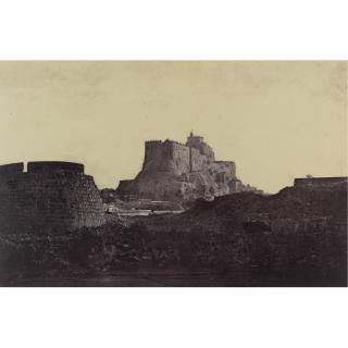 Linnaeus Tripe - \'The Rock Through A Gap In The Wall From The West Side, Trichinopoly\'