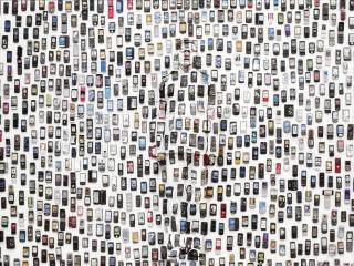 Liu Bolin - Hiding In The City: Mobile Phone
