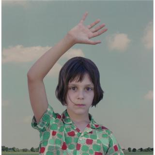 Loretta Lux - \'The Waving Girl\'