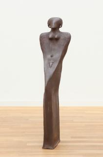 Lothar Fischer - Gesockelte Norne I