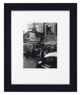 Lou Stoumen - Times Square, 1940