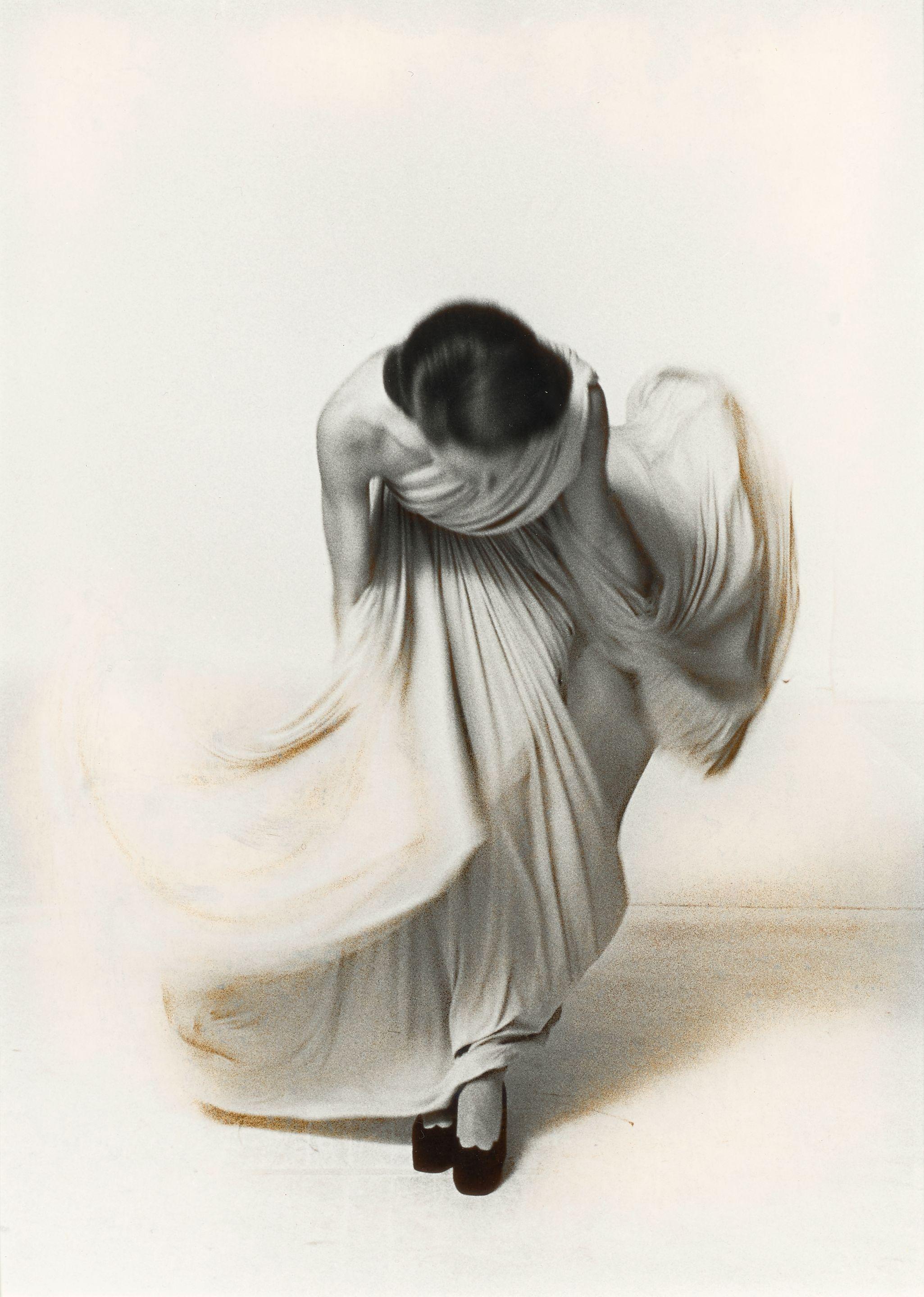 Louis Faurer - Bowing for the Collections, French Vogue, Paris