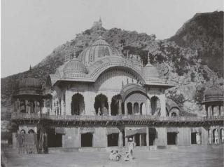 Louis Rousselet - Architectural monuments of Ulwar, Secundra and Amber