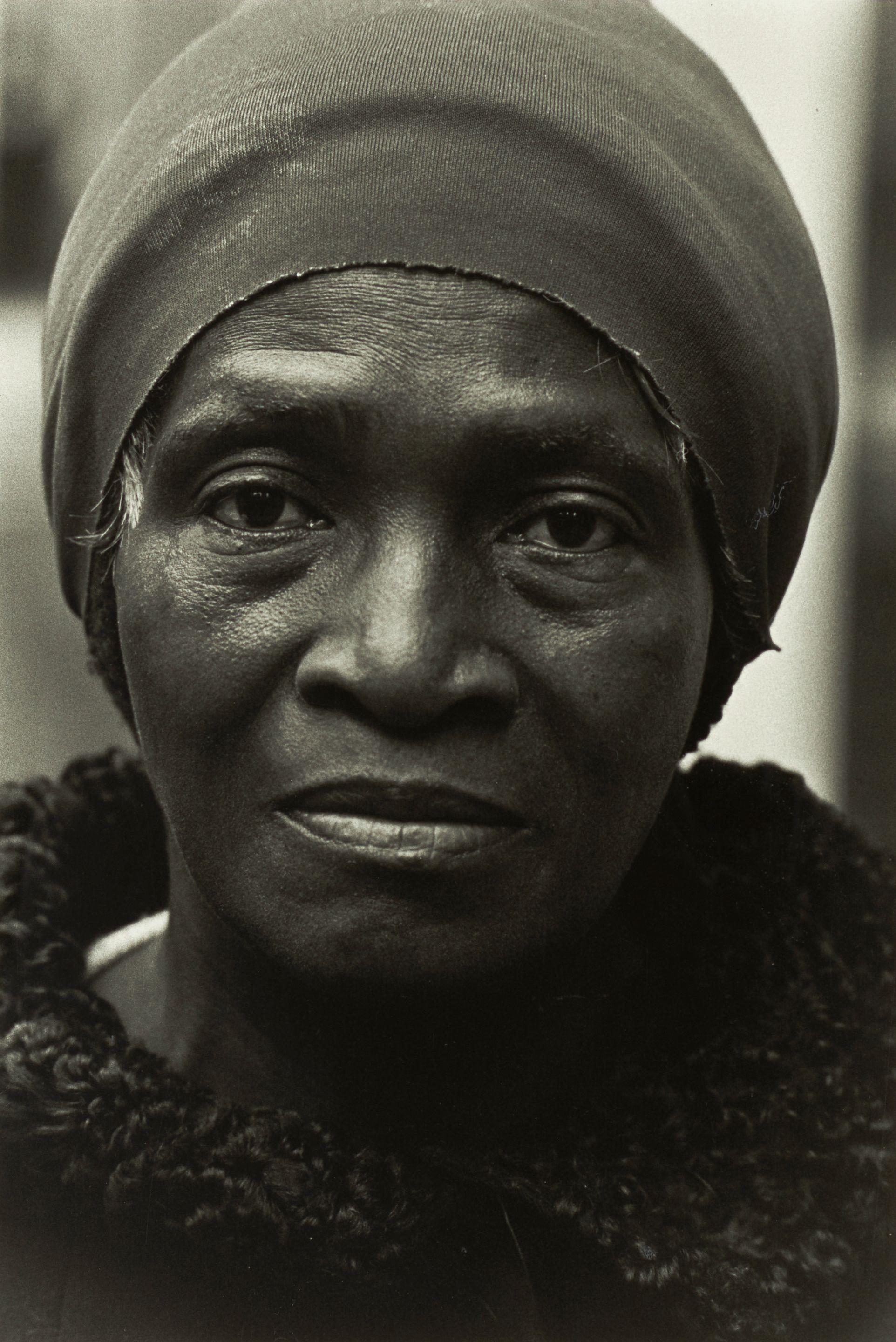 Louis Stettner - \'Woman in Stocking Cap, Rockefeller\'