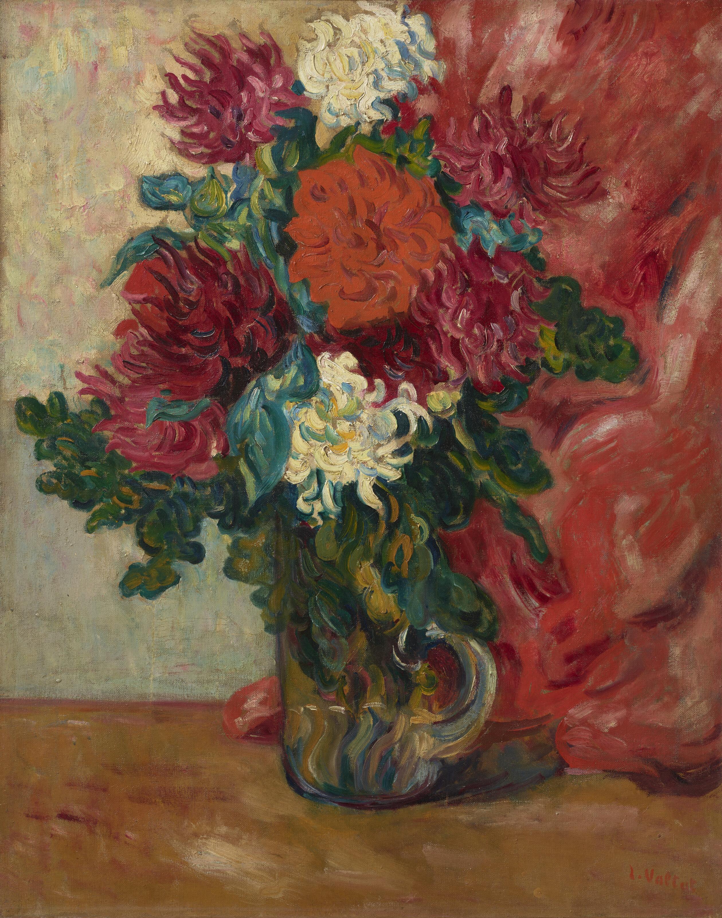 Louis Valtat - Dahlias à la cruche en verre devant une tenture rouge
