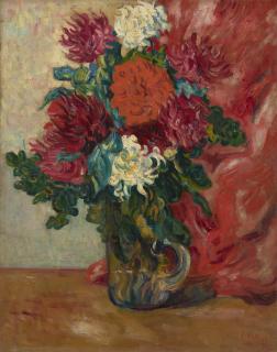 Louis Valtat - Dahlias à la cruche en verre devant une tenture rouge