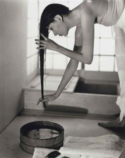 Louise Dahl-Wolfe - Japanese Bath, 1954