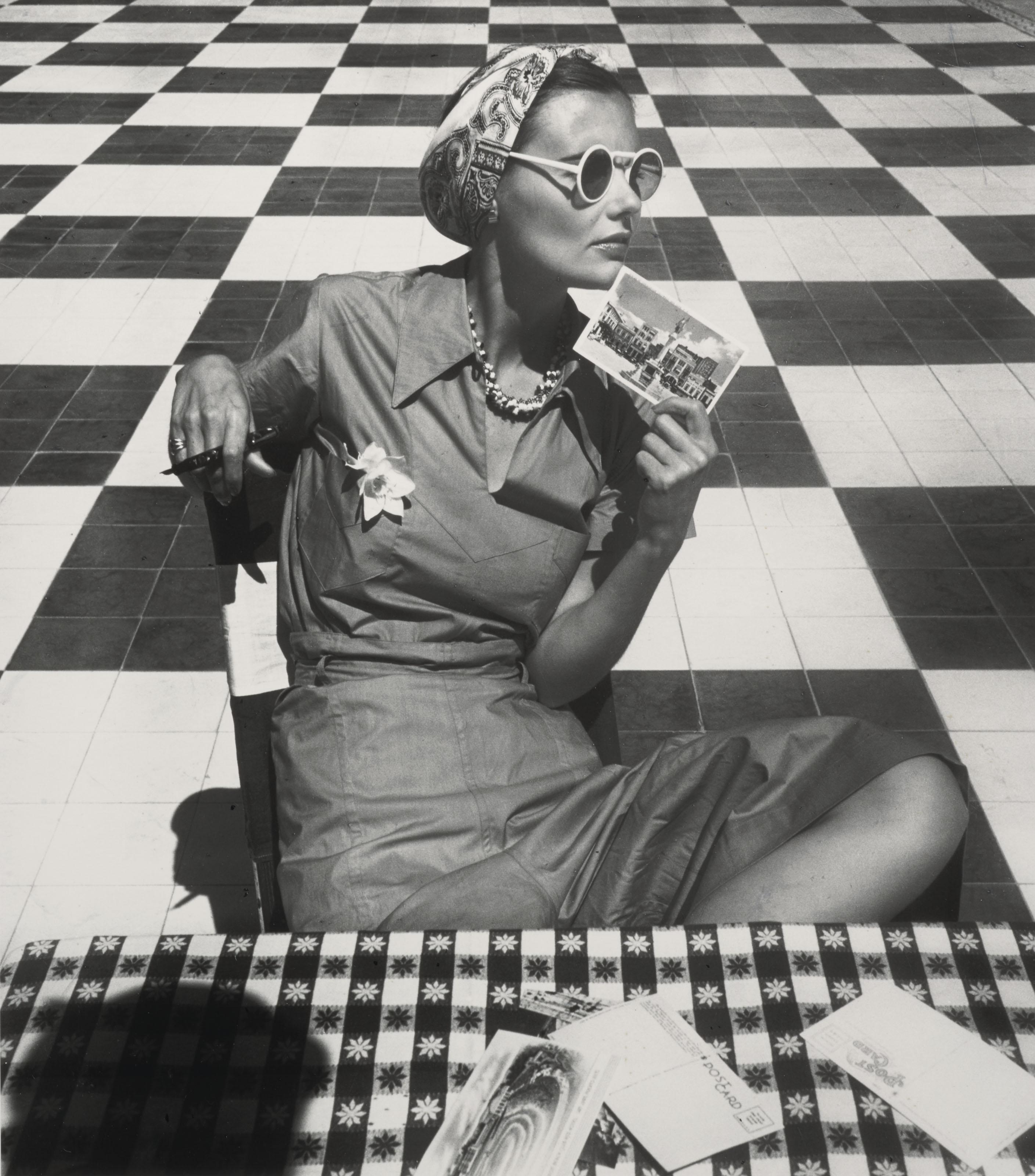 Louise Dahl-Wolfe - Mary Sykes at The Escambron Beach Club, Puerto Rico, Harper\'s Bazaar, 1938