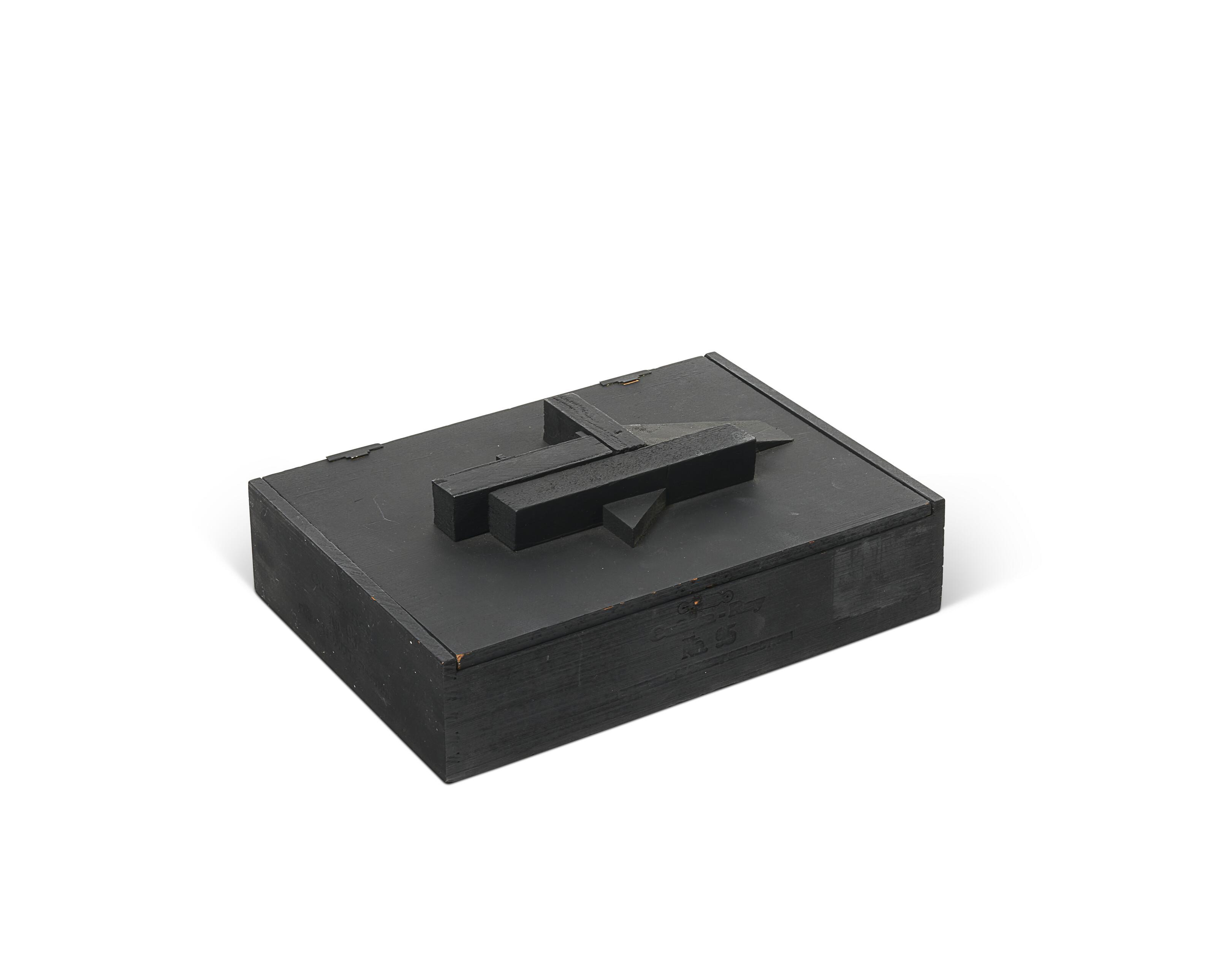 Louise Nevelson - Cryptic