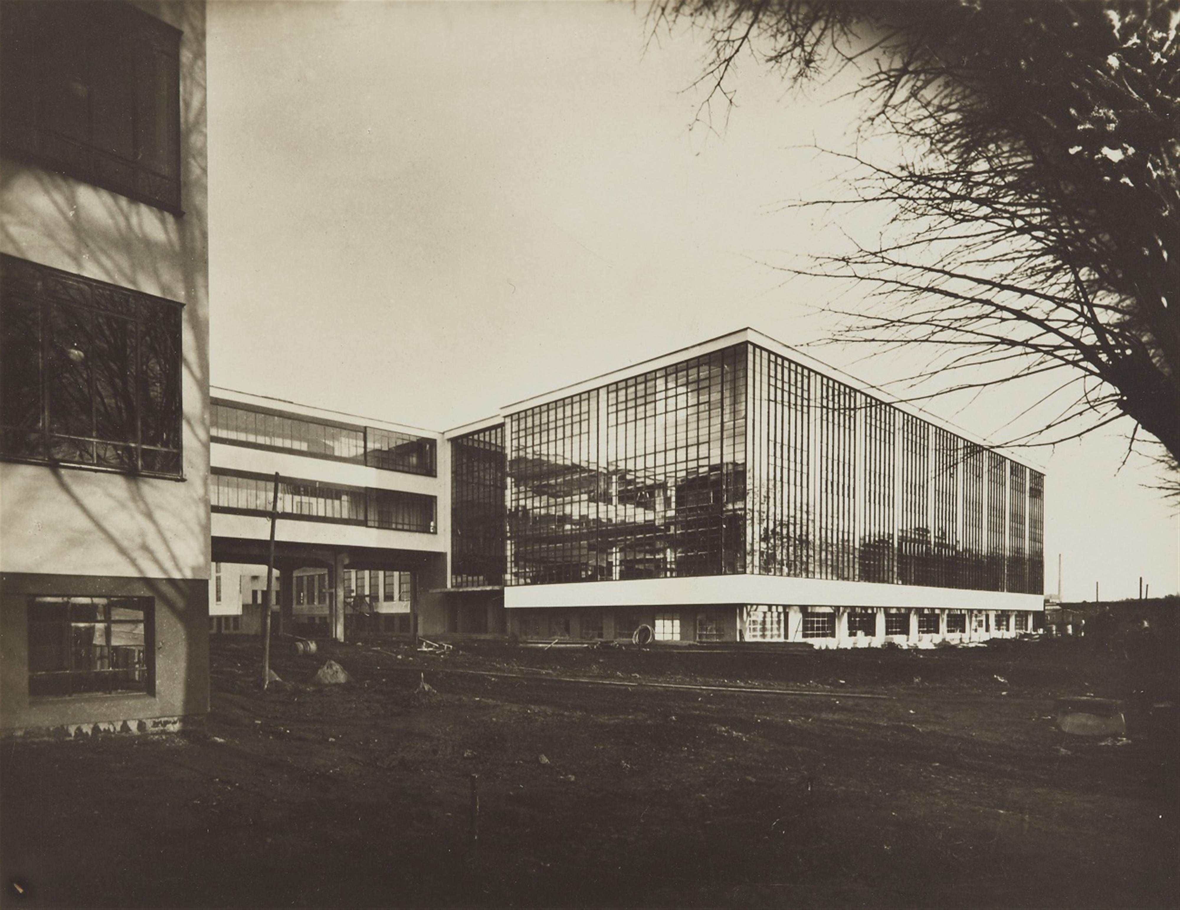 Lucia Moholy - Bauhausneubau, Dessau, Werkstättenbau