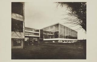 Lucia Moholy - Bauhausneubau, Dessau, Werkstättenbau
