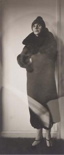 Lucia Moholy - Nelly van Doesburg