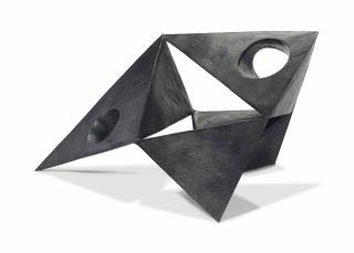 Lynn Chadwick - Pyramids II