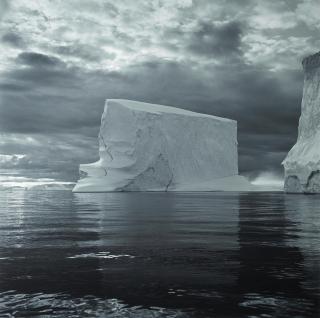 Lynn Davis - Iceberg #25, Disko Bay, Greenland