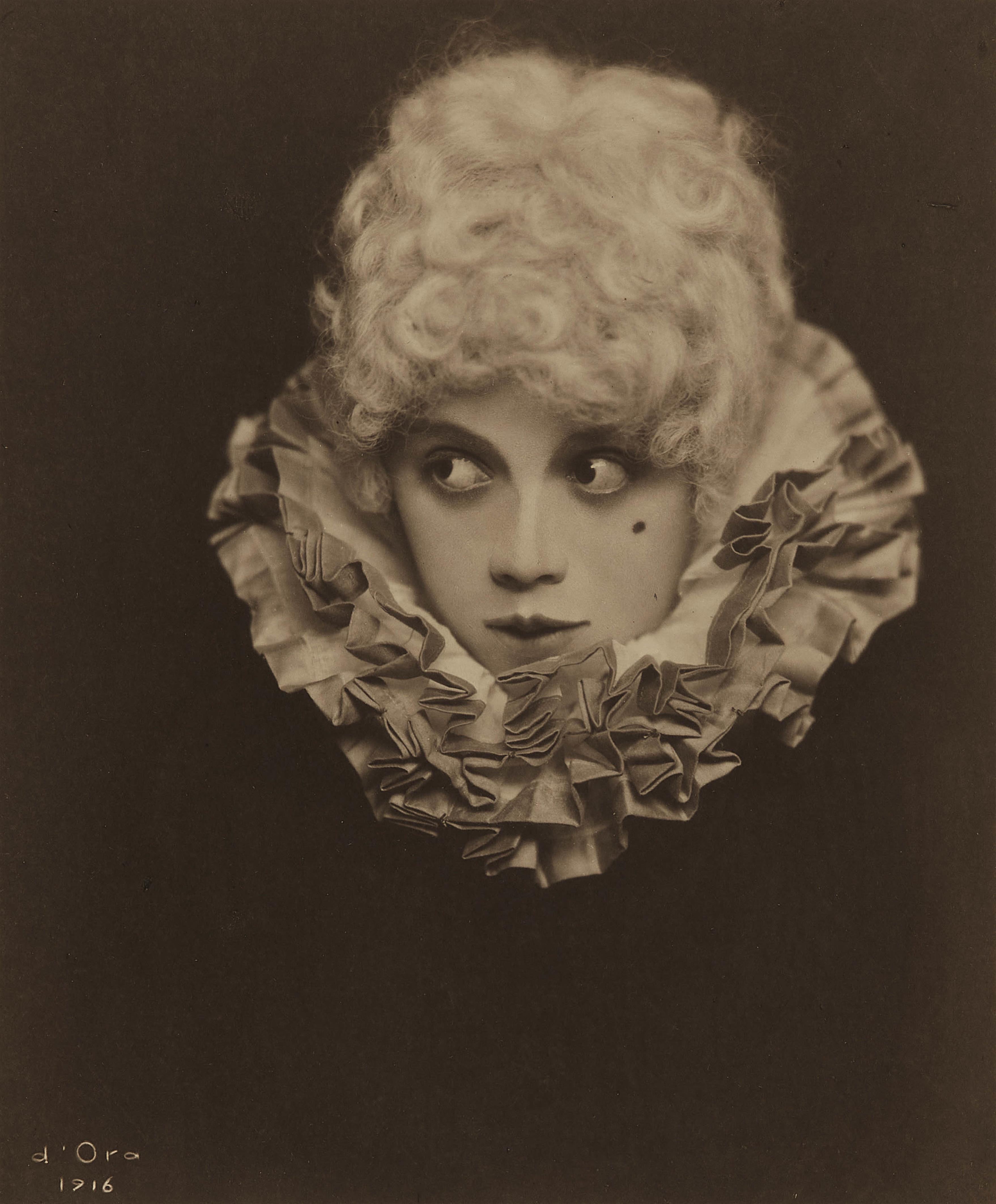 Madame D\'Ora - Ohne Titel