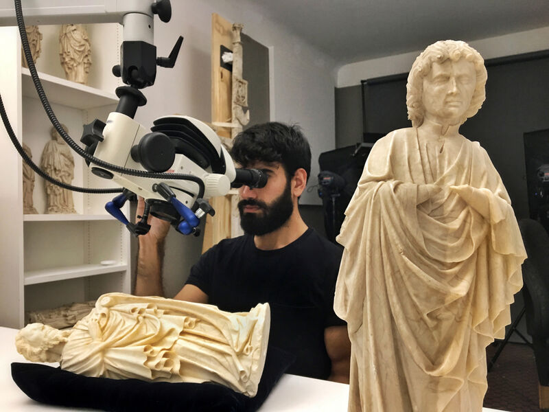 Workshop situation restoration Rimini Altar