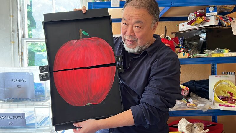 Ai Weiwei viewing artwork submitted to the 2022 Koestler Awards in London, June 2022.