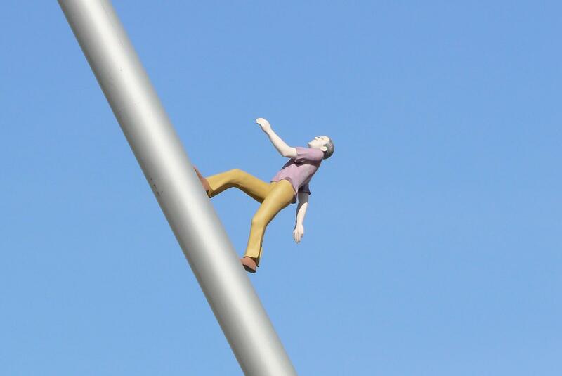 Man Walking to the Sky at the Rainer-Dierichs-Platz in Kassel