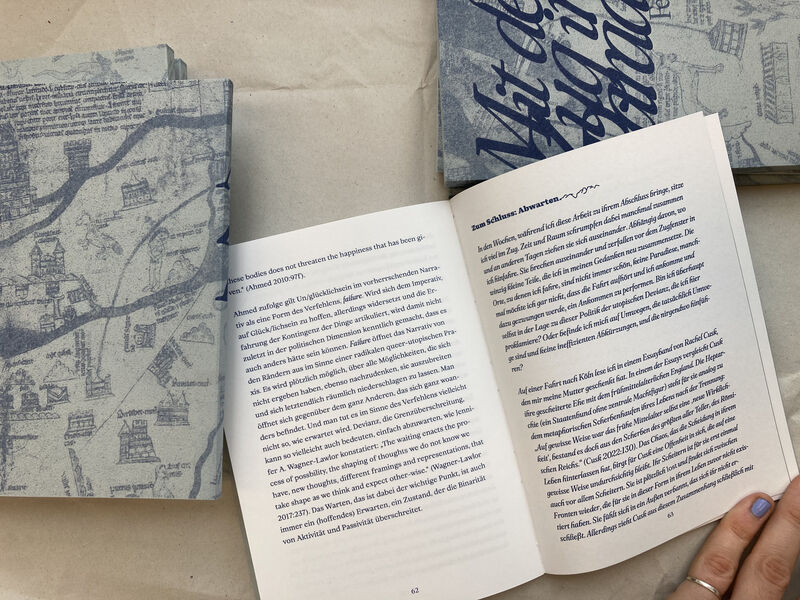 Fedele Maura Friede (*1997), Ansicht Mit dem Zug ins Paradies, 2023