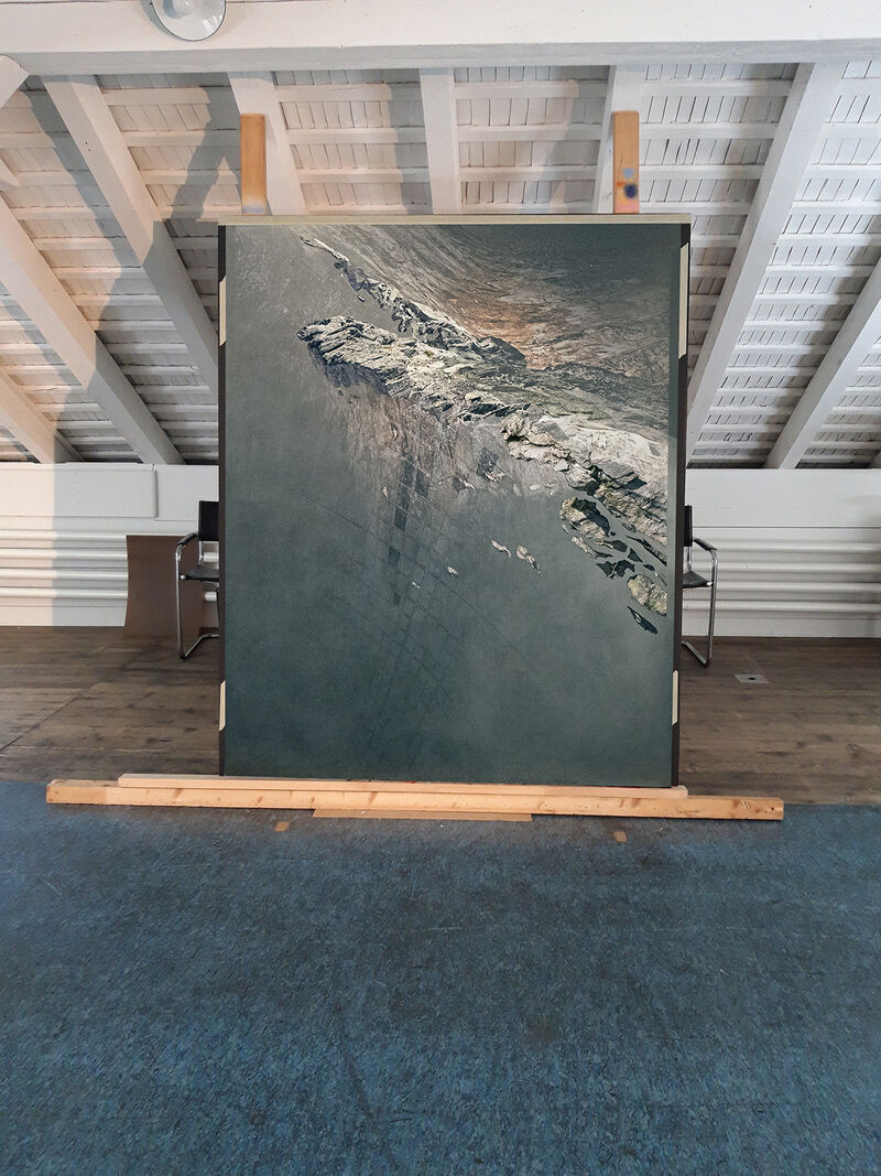 Christiane Fleissners Arbeit »Kopf ohne Welt« im Atelier in Göschenen, 2025