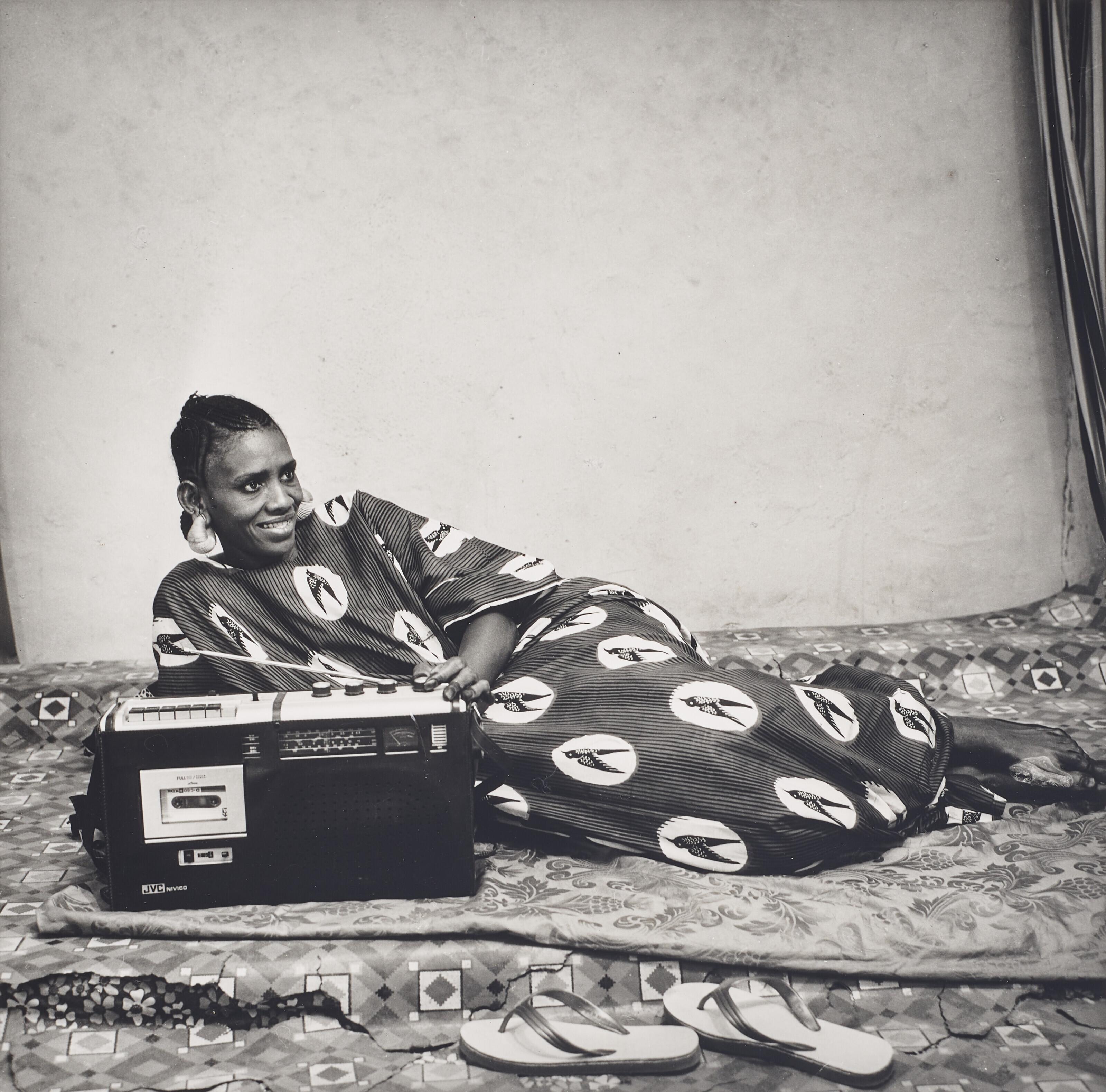 Malick Sidibé - Avec mon beau poste JVC, 1979