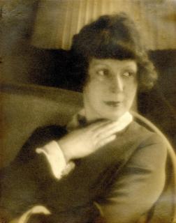 Man Ray - »Marie Laurencin«