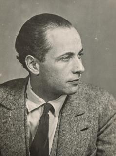 Man Ray - Portrait de Louis Aragon, 1925