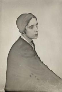 Man Ray - Portrait of Elsa Schiaparelli, 1934