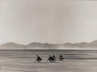 Manuel Alvarez Bravo - Bicicletas en Domingo (Bicycling on Sunday)