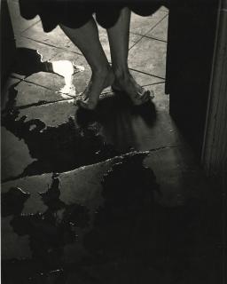 Manuel Alvarez Bravo - \'El Umbral\', 1947