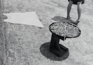 Manuel Alvarez Bravo - Un Poco Alegre y Graciosa (Somewhat Gay and Graceful)