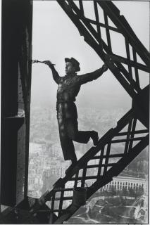 Marc Riboud - The Painter of The Eiffel Tower, Paris, 1953