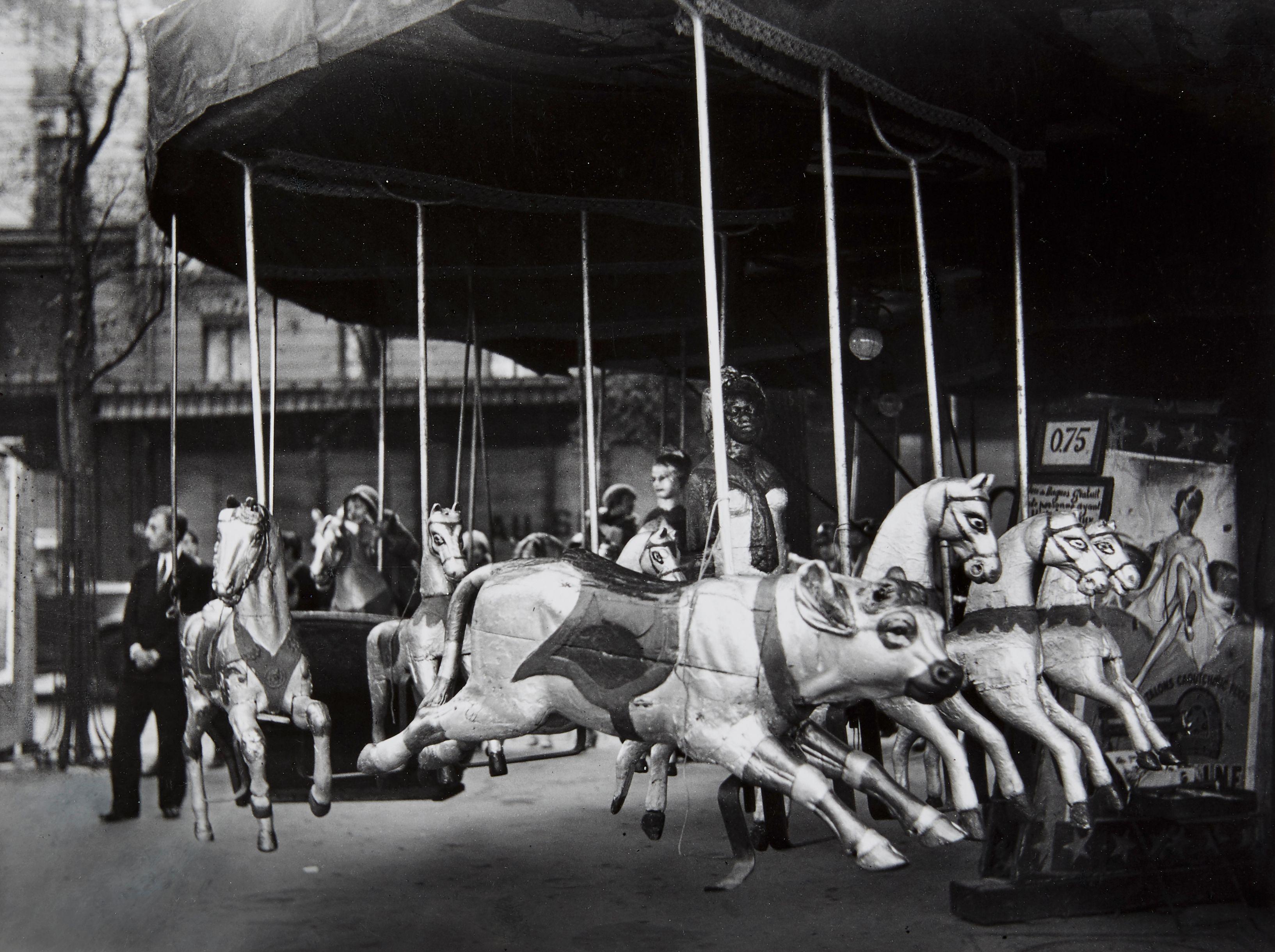 Marcel Bovis - Chevaux de Bois, Avenue du Maine, Paris