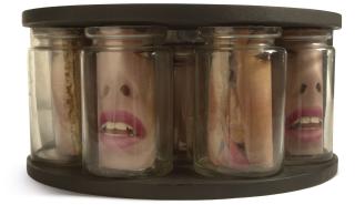 Marcel Broodthaers - 5 Pots Avec Visages